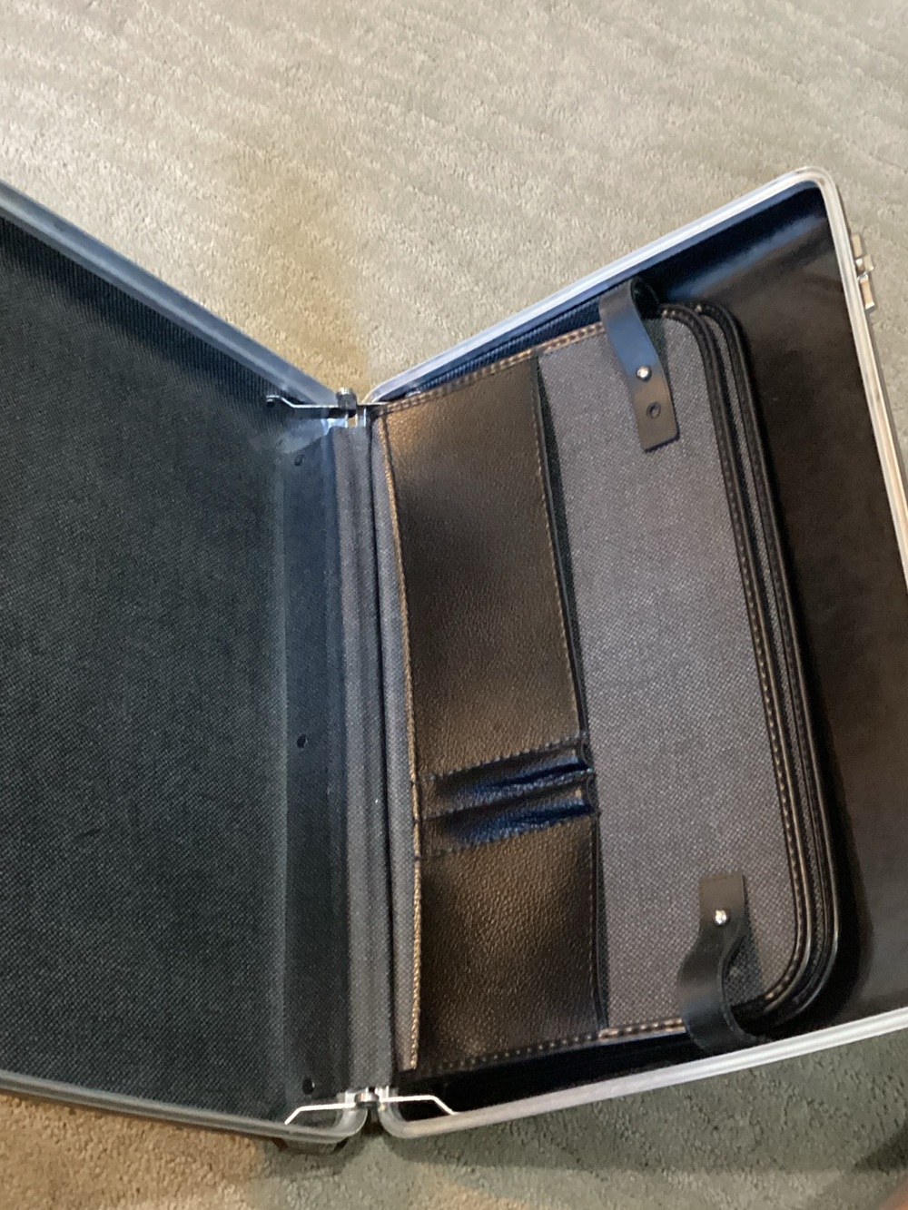 American Tourister Men's Hard-Shell Briefcase in Dark Brown with Silver Trim - Picture 4 of 7